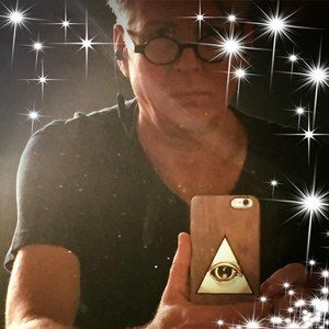 Meet your Posher, Mark